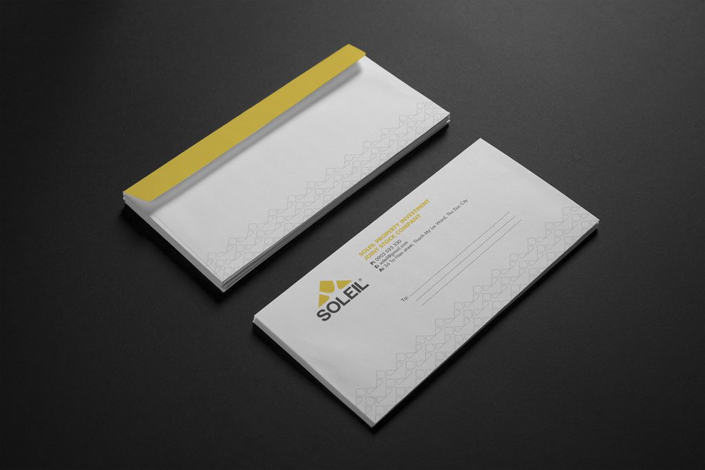 Thiết kế phong bì thư vận chuyển thư từ, tạo độ nhận diện riêng cho công ty.